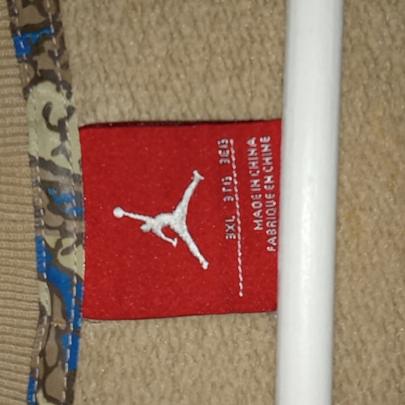 Michael Jordan sweater - Picture 2 of 6